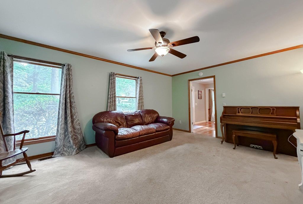 Image 30 of property listing at 3570 PONDS WOOD DR, Chesapeake Beach, MD 20732