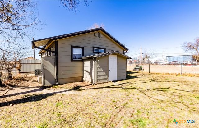 204 S 8th Street, Killeen, TX 76541