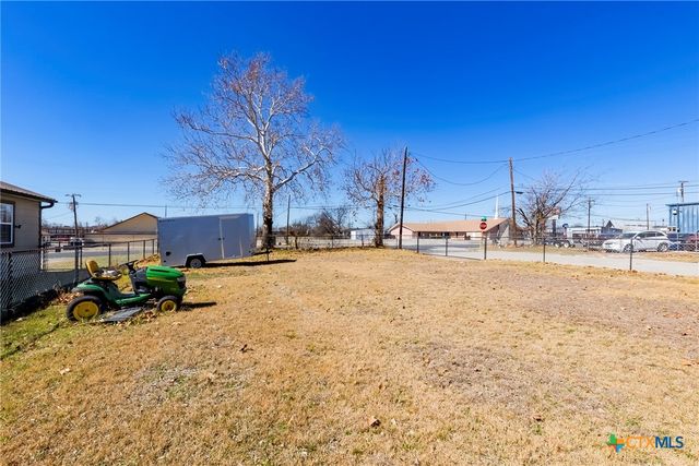 204 S 8th Street, Killeen, TX 76541