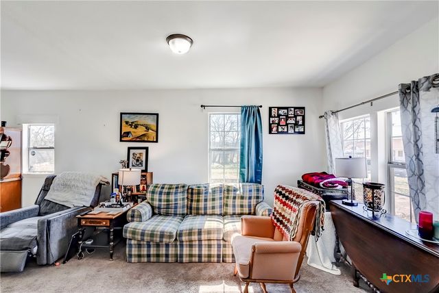 204 S 8th Street, Killeen, TX 76541