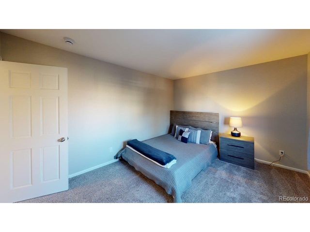 8958 Forrest Dr, Highlands Ranch, CO 80126