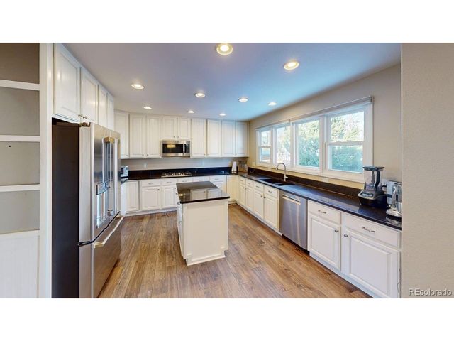 8958 Forrest Dr, Highlands Ranch, CO 80126