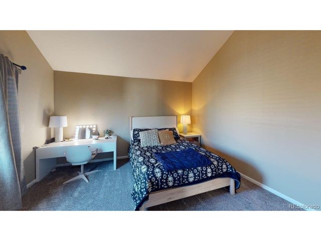 8958 Forrest Dr, Highlands Ranch, CO 80126