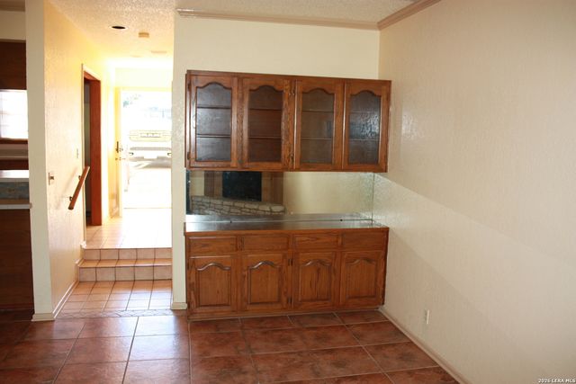 421 Watts Ln Unit B4, Canyon Lake, TX 78133