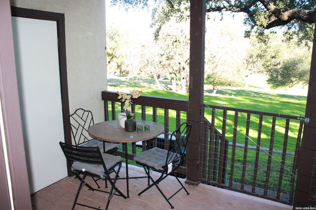 421 Watts Ln Unit B4, Canyon Lake, TX 78133