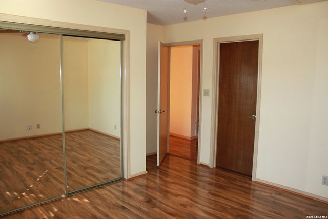 421 Watts Ln Unit B4, Canyon Lake, TX 78133