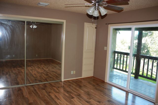 421 Watts Ln Unit B4, Canyon Lake, TX 78133