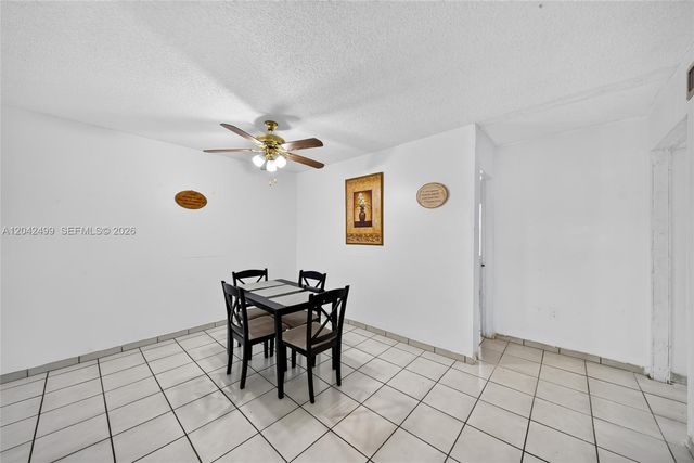 4050 NW 135th St 15-9, Opa-locka, FL 33054