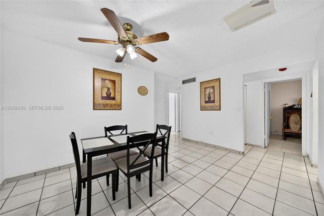 4050 NW 135th St 15-9, Opa-locka, FL 33054