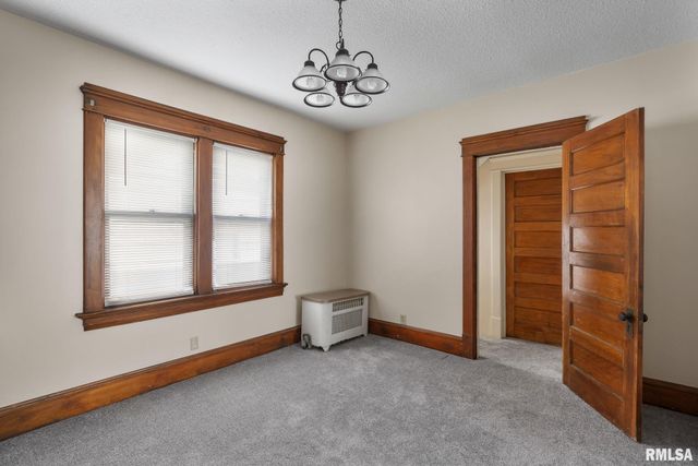 1030 23RD Street, Rock Island, IL 61201