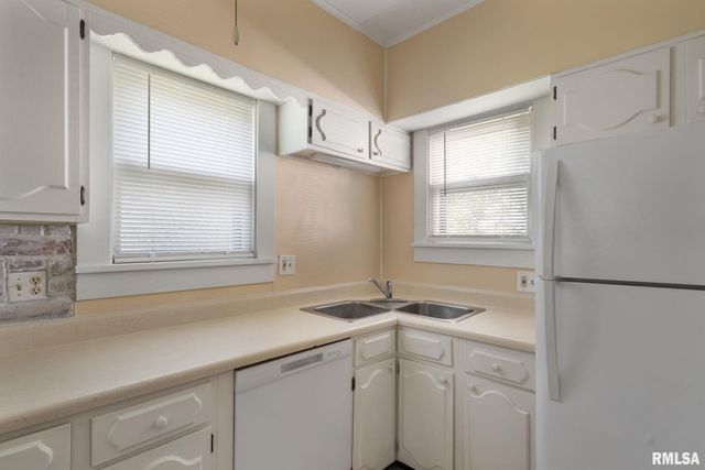 1030 23RD Street, Rock Island, IL 61201