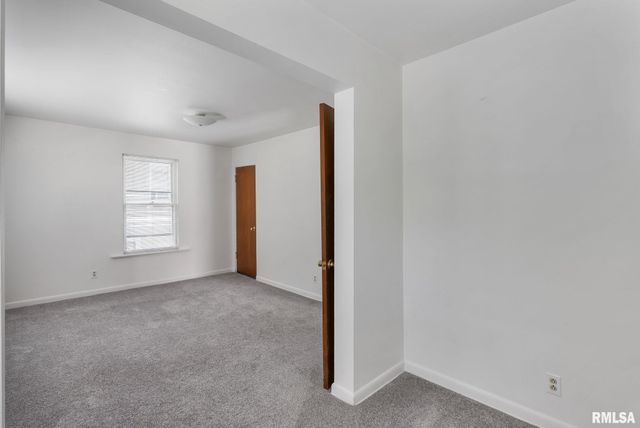 1030 23RD Street, Rock Island, IL 61201