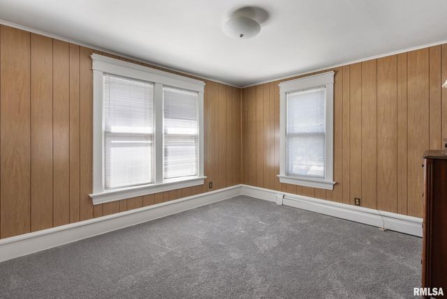 1030 23RD Street, Rock Island, IL 61201