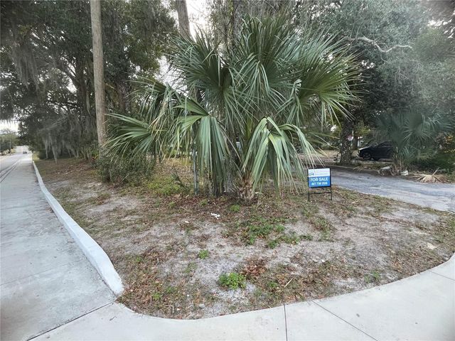 704 W EUCLID AVENUE, Deland, FL 32720