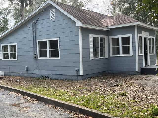 704 W EUCLID AVENUE, Deland, FL 32720