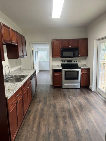 704 W EUCLID AVENUE, Deland, FL 32720