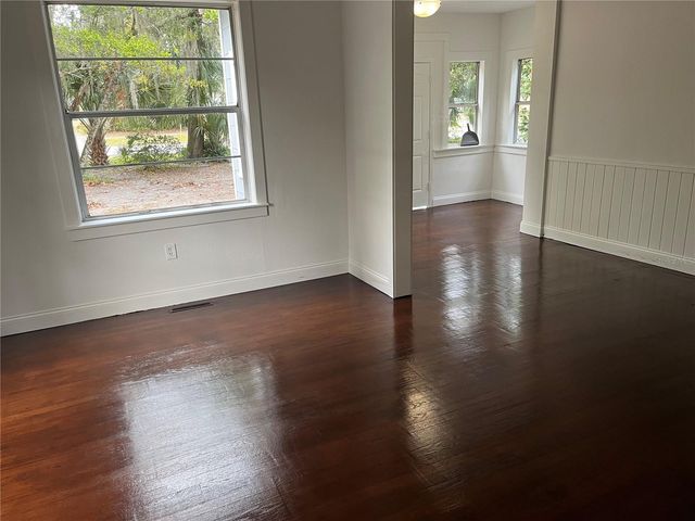 704 W EUCLID AVENUE, Deland, FL 32720