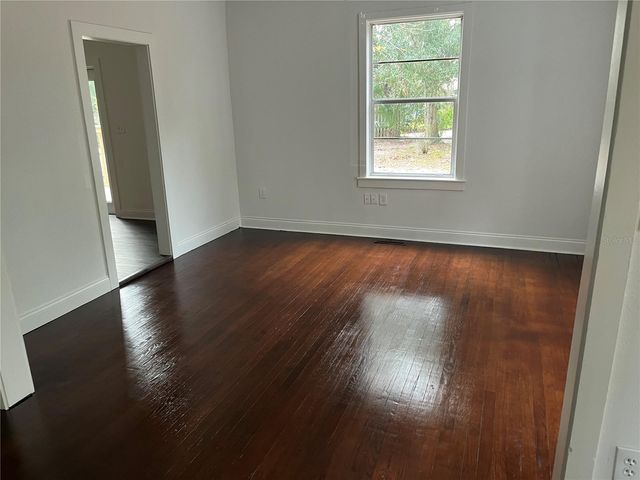 704 W EUCLID AVENUE, Deland, FL 32720