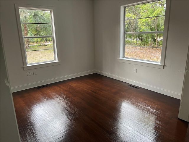 704 W EUCLID AVENUE, Deland, FL 32720