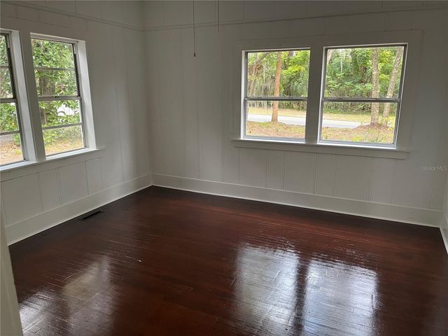 704 W EUCLID AVENUE, Deland, FL 32720