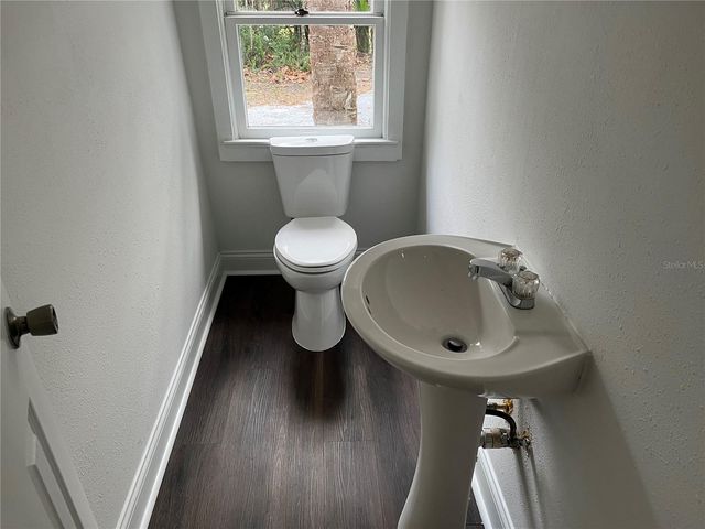 704 W EUCLID AVENUE, Deland, FL 32720