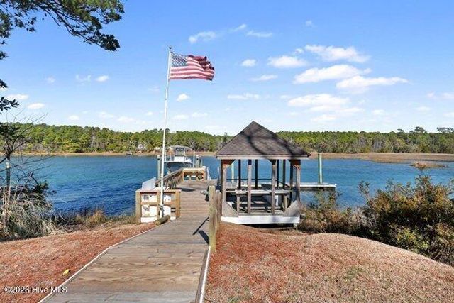 218 Olde Point Loop, Hampstead, NC 28443