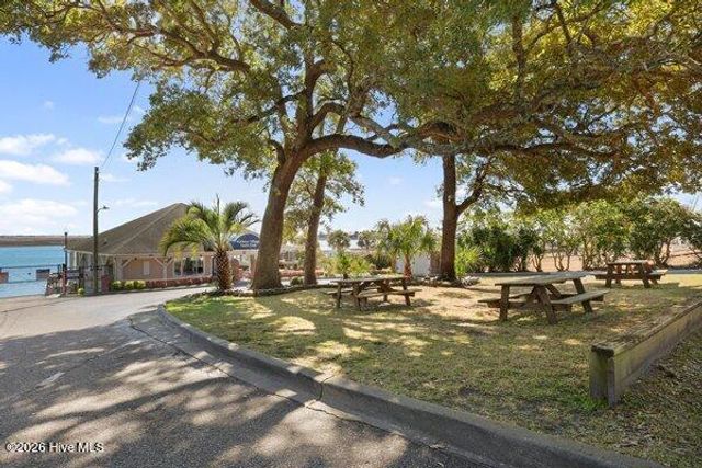 218 Olde Point Loop, Hampstead, NC 28443