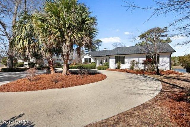 218 Olde Point Loop, Hampstead, NC 28443