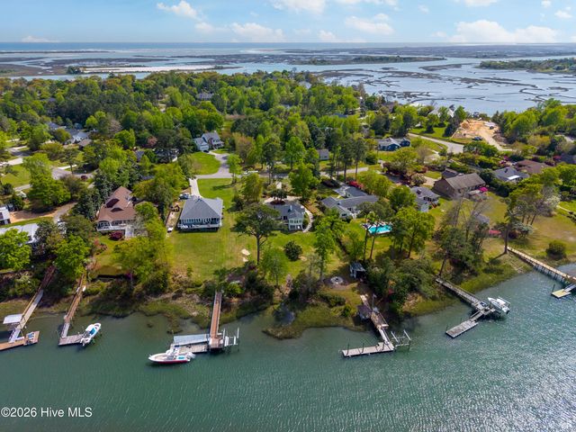218 Olde Point Loop, Hampstead, NC 28443