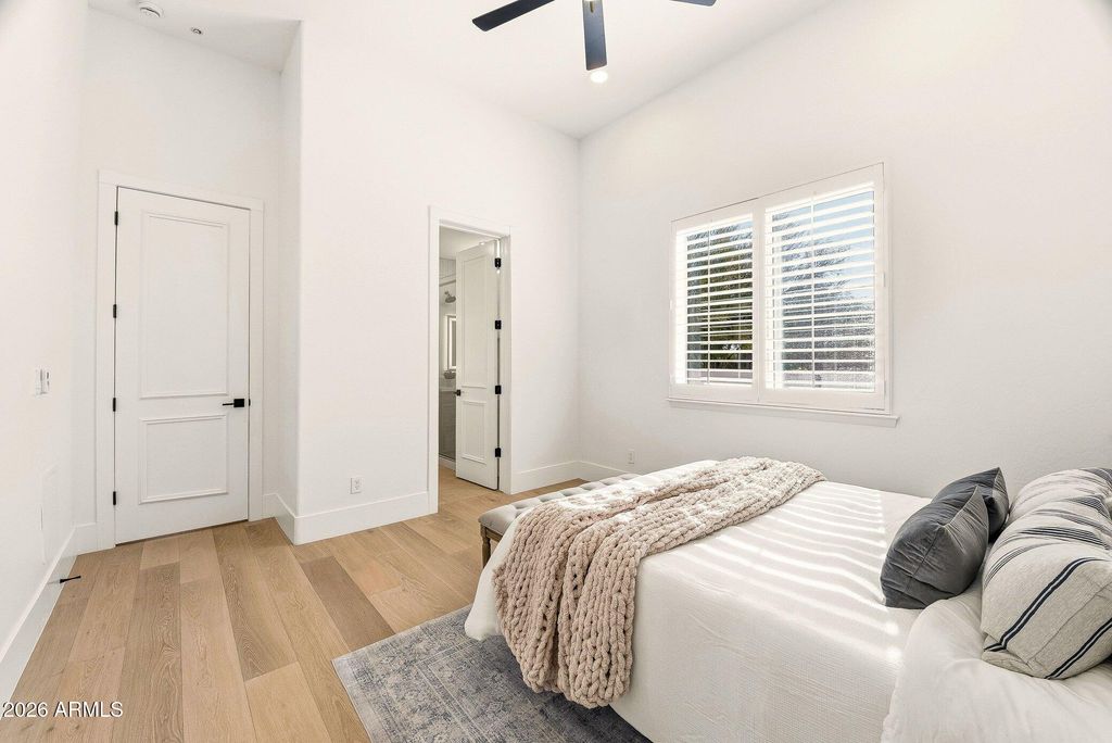 Image 35 of property listing at 33495 N 83RD Street, Scottsdale, AZ 85266
