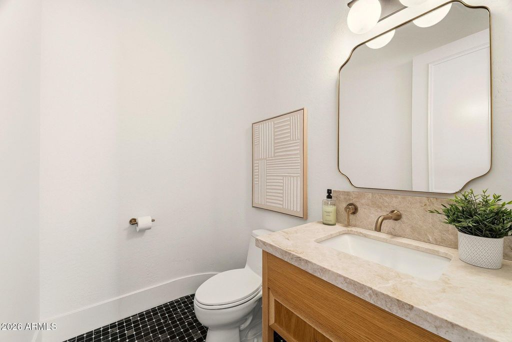 Image 38 of property listing at 33495 N 83RD Street, Scottsdale, AZ 85266