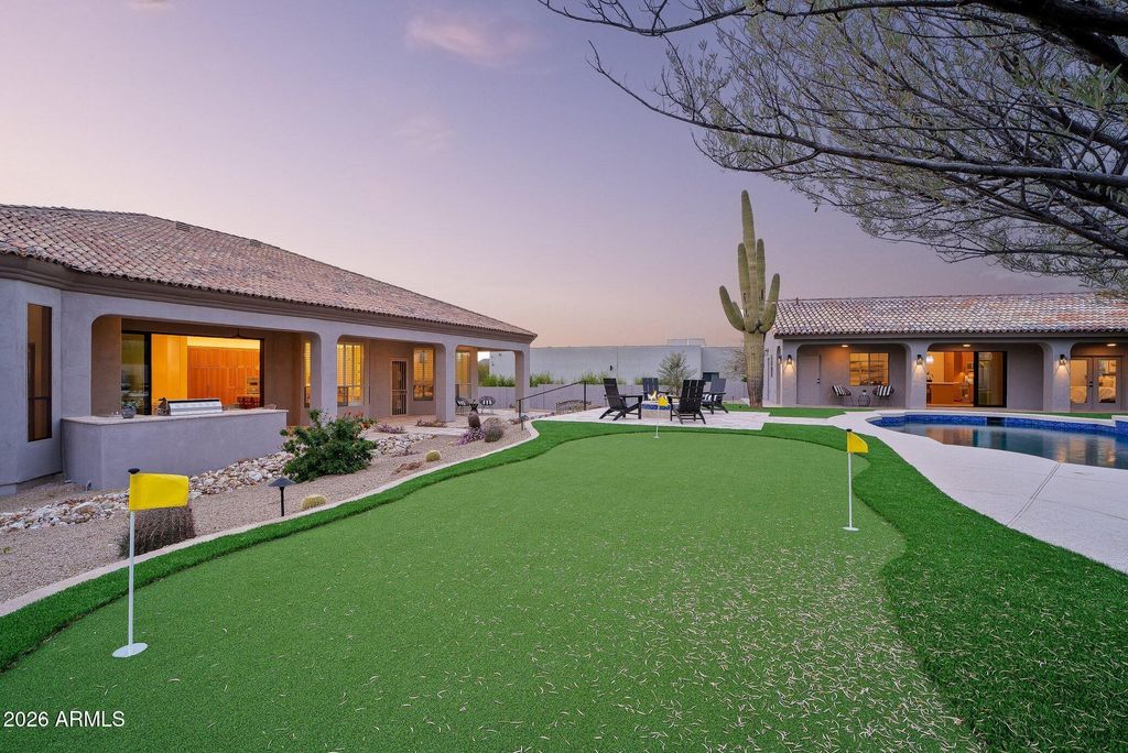 Image 44 of property listing at 33495 N 83RD Street, Scottsdale, AZ 85266