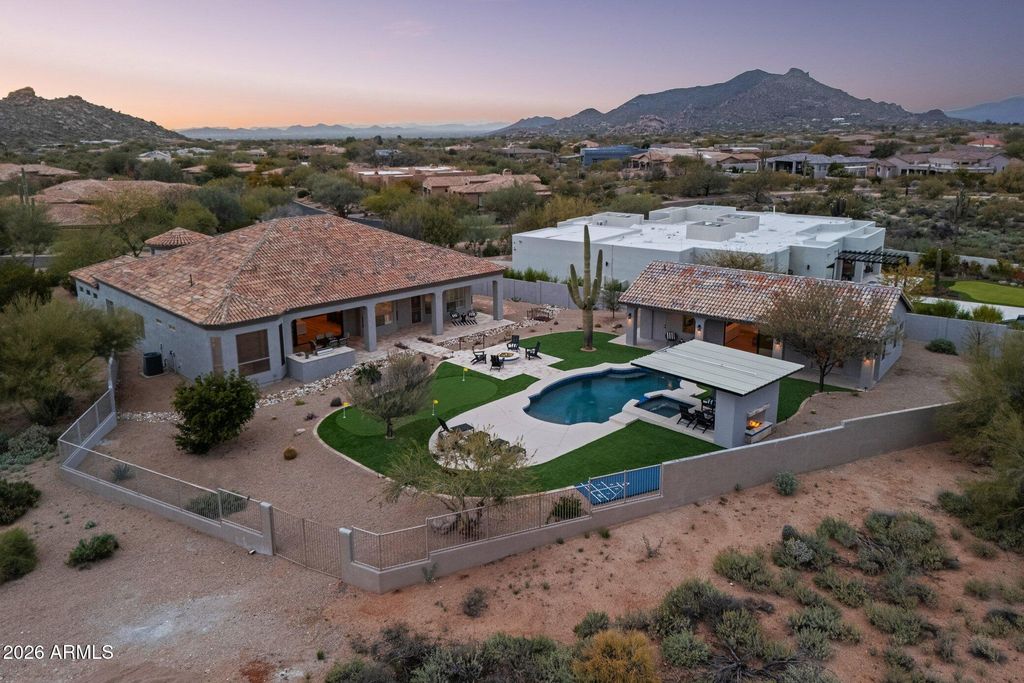 Image 65 of property listing at 33495 N 83RD Street, Scottsdale, AZ 85266