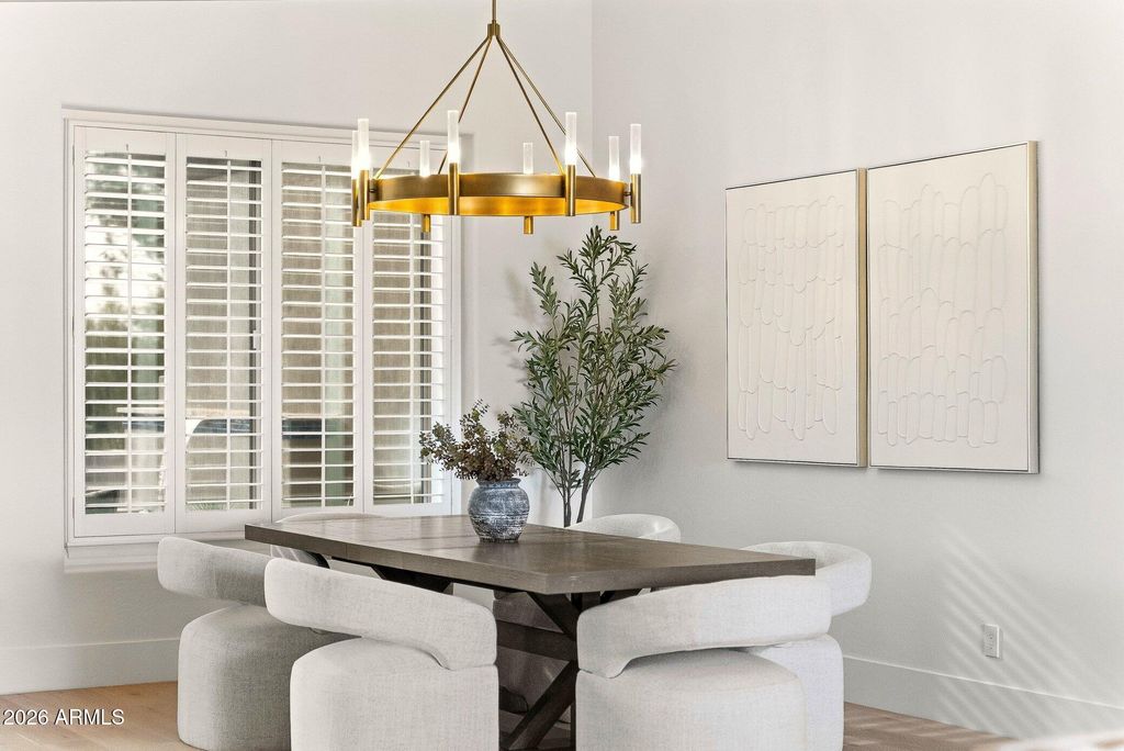 Image 8 of property listing at 33495 N 83RD Street, Scottsdale, AZ 85266