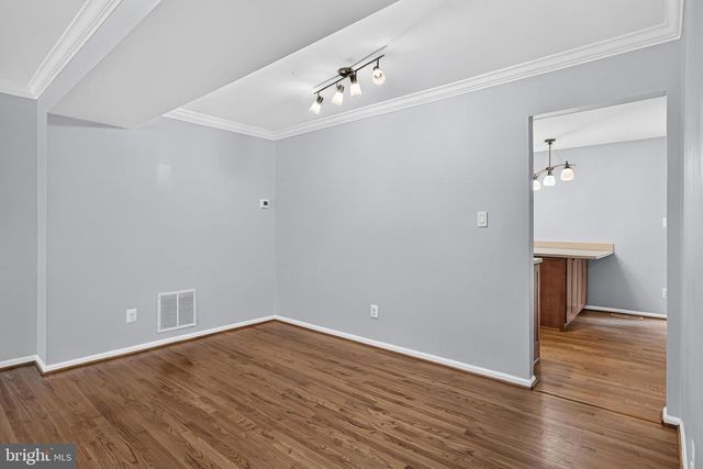 9664 SCOTCH HAVEN DR, Vienna, VA 22181