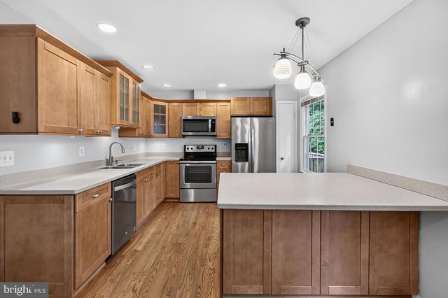9664 SCOTCH HAVEN DR, Vienna, VA 22181