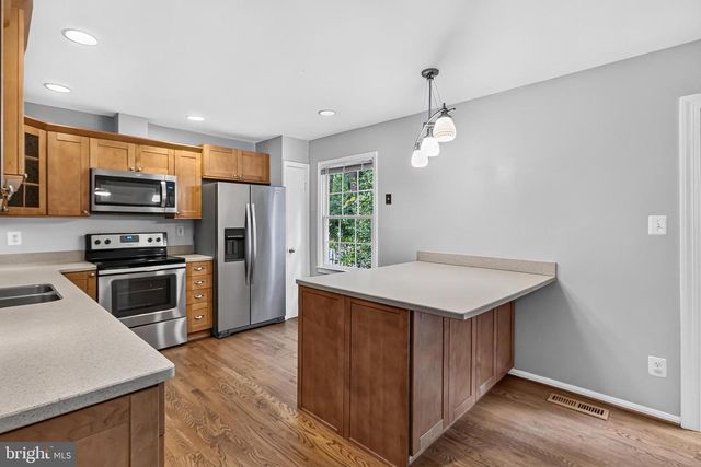 9664 SCOTCH HAVEN DR, Vienna, VA 22181