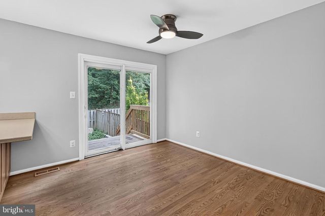 9664 SCOTCH HAVEN DR, Vienna, VA 22181