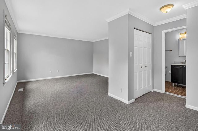 9664 SCOTCH HAVEN DR, Vienna, VA 22181