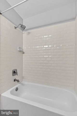 9664 SCOTCH HAVEN DR, Vienna, VA 22181