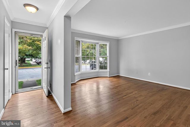 9664 SCOTCH HAVEN DR, Vienna, VA 22181