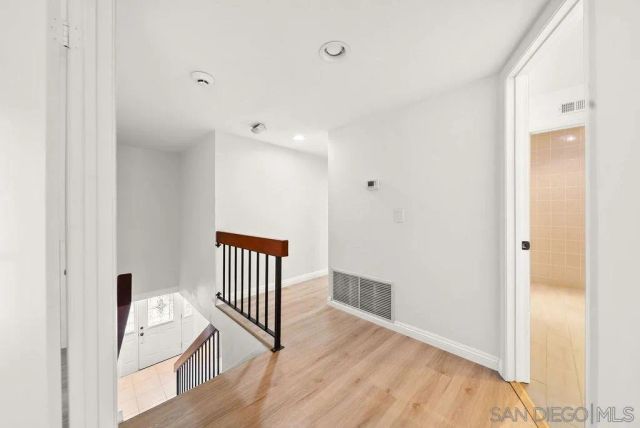 2210 Valley Rd, Oceanside, CA 92056