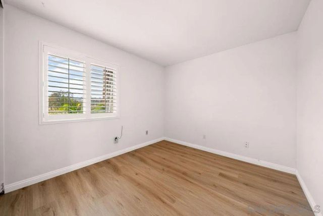 2210 Valley Rd, Oceanside, CA 92056