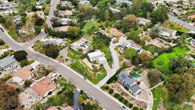 2210 Valley Rd, Oceanside, CA 92056