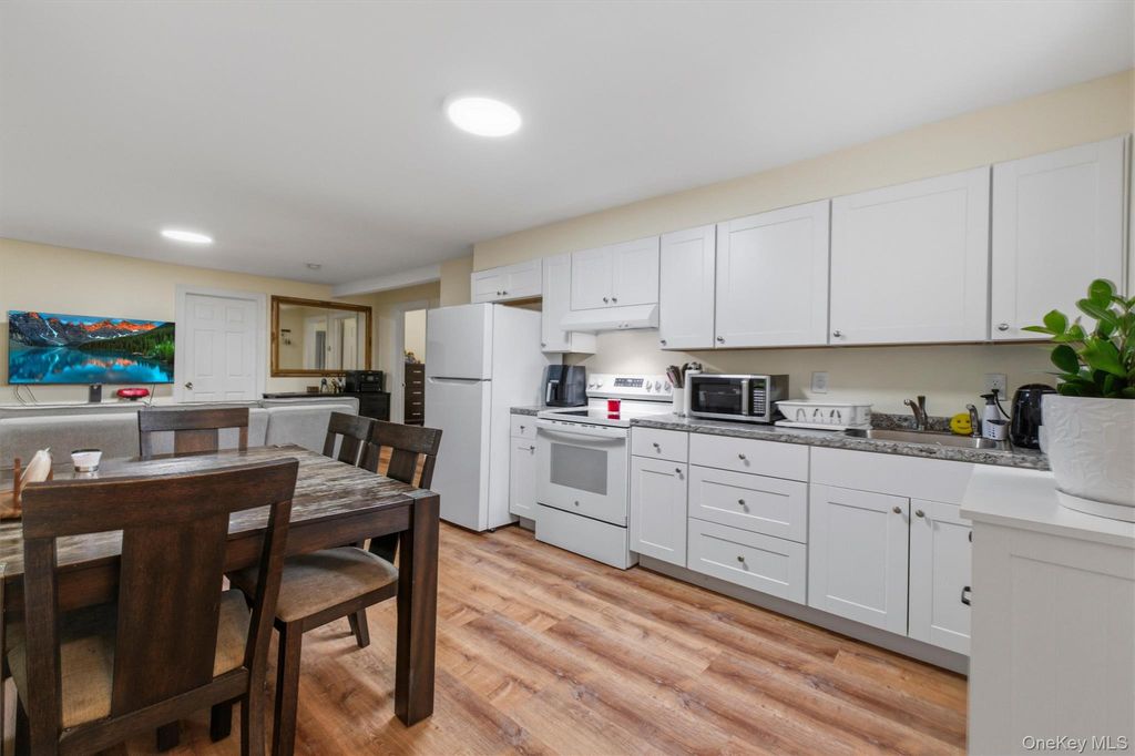 6-8 Hoyt Street, Brewster, NY 10509 — photo 4