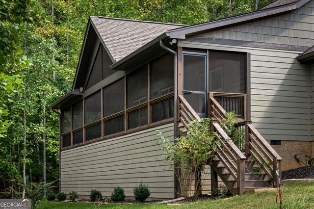 105 Loftis Mtn Road, Blairsville, GA 30512