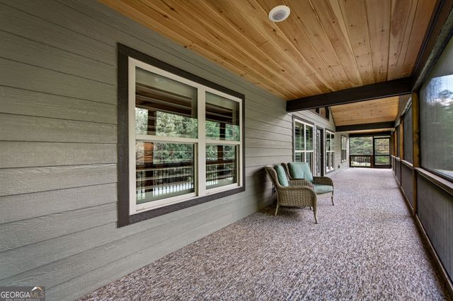 105 Loftis Mtn Road, Blairsville, GA 30512