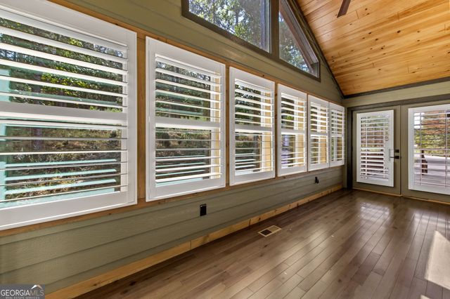 105 Loftis Mtn Road, Blairsville, GA 30512