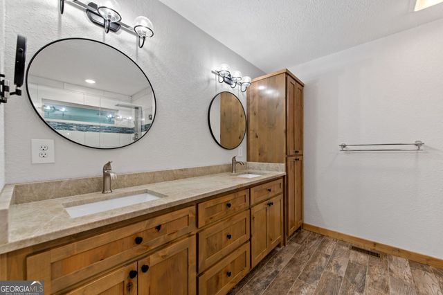105 Loftis Mtn Road, Blairsville, GA 30512