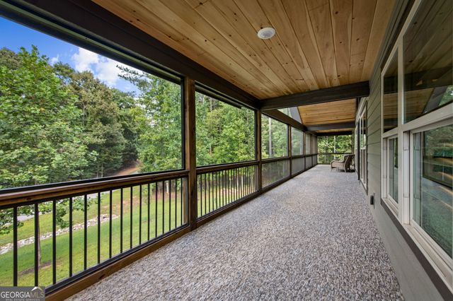 105 Loftis Mtn Road, Blairsville, GA 30512